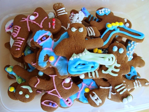 Pile of gingerbread ninjas